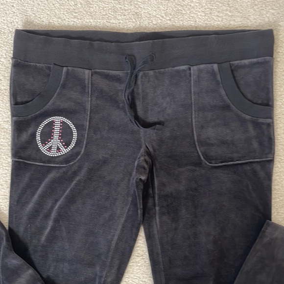 No Boundaries Off Black Distressed Look ☮️ Velour Lounge Pants Size L (11-13) - Picture 9 of 9